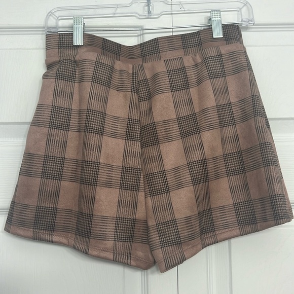 NWT Iris Plaid Skort - Picture 4 of 5